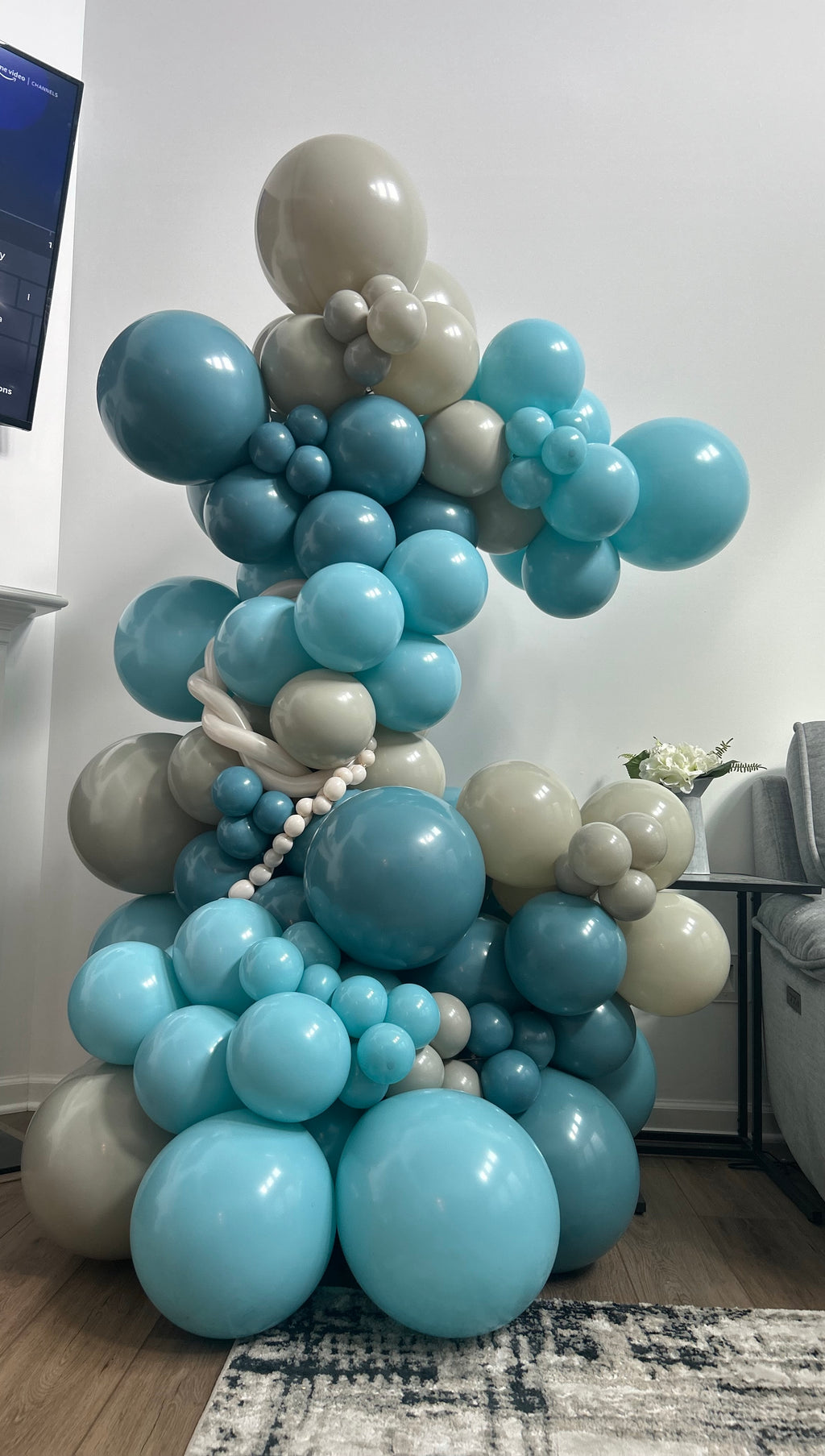 Freestanding Balloon Garland