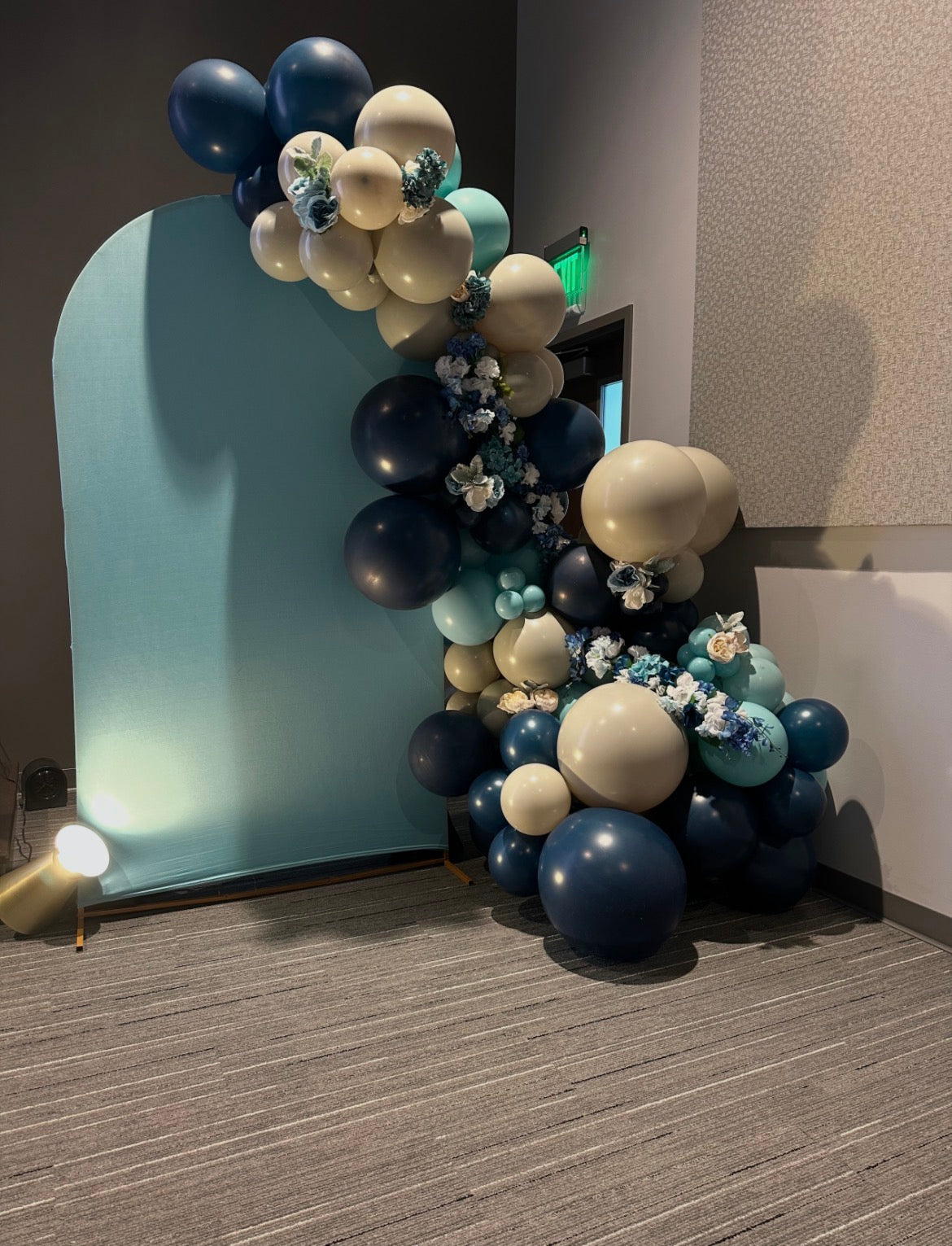 Rounded Arch Backdrop Wall with Balloon Garland Rental (8ft)