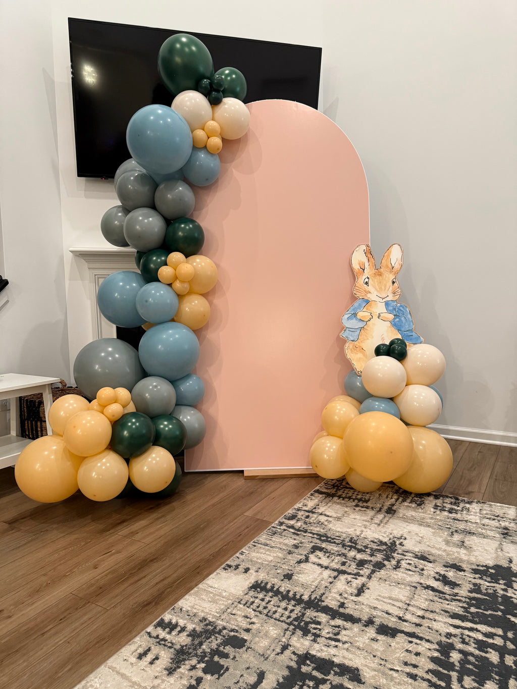 Custom Rounded Arch Backdrop Wall with Balloon Garland (8ft)